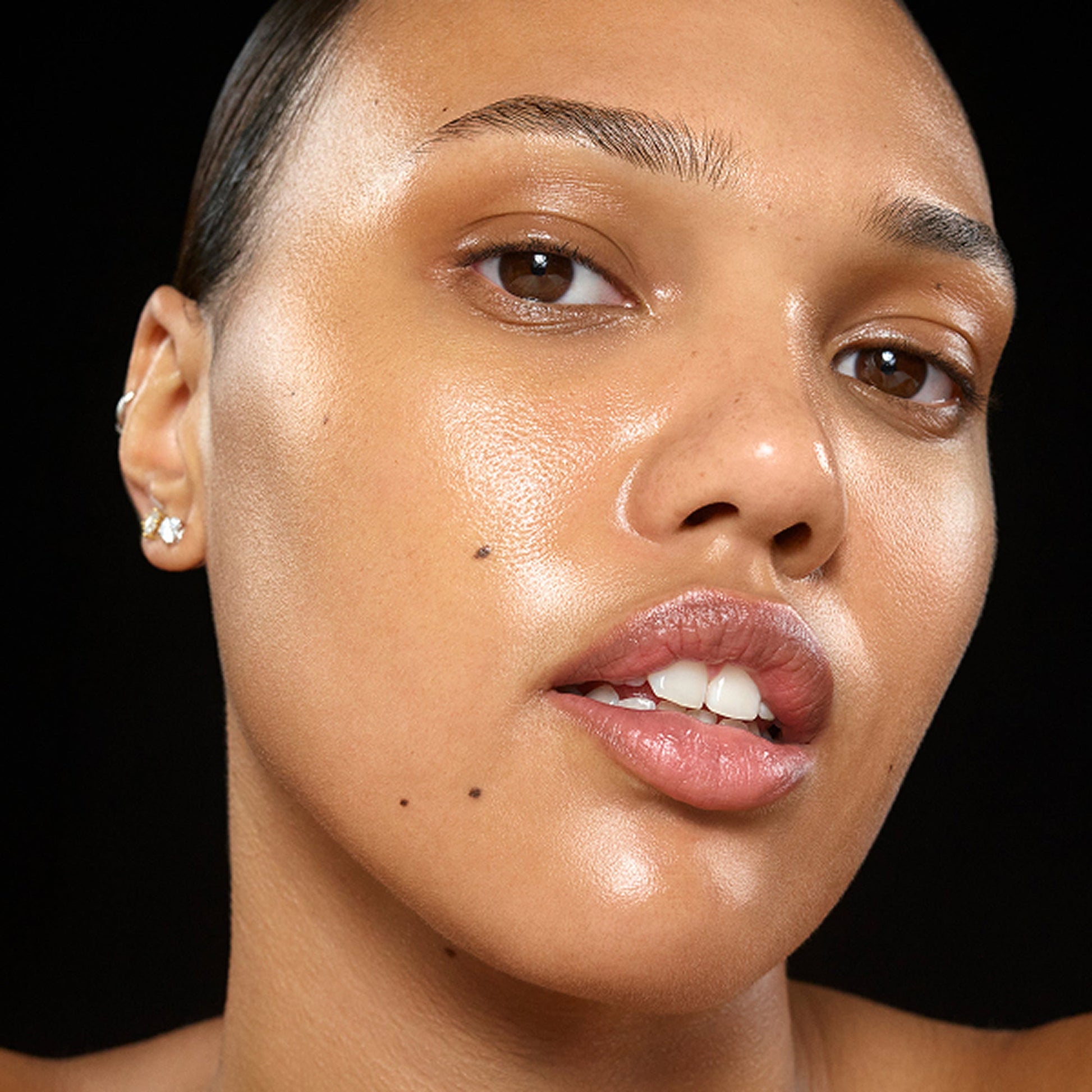 the-bestselling-intro-to-great-skin-q4 InsiderKit_UK_Model2_2000x2000_d49c66d7-afe9-44f8-93cf-038360f6f620.jpg